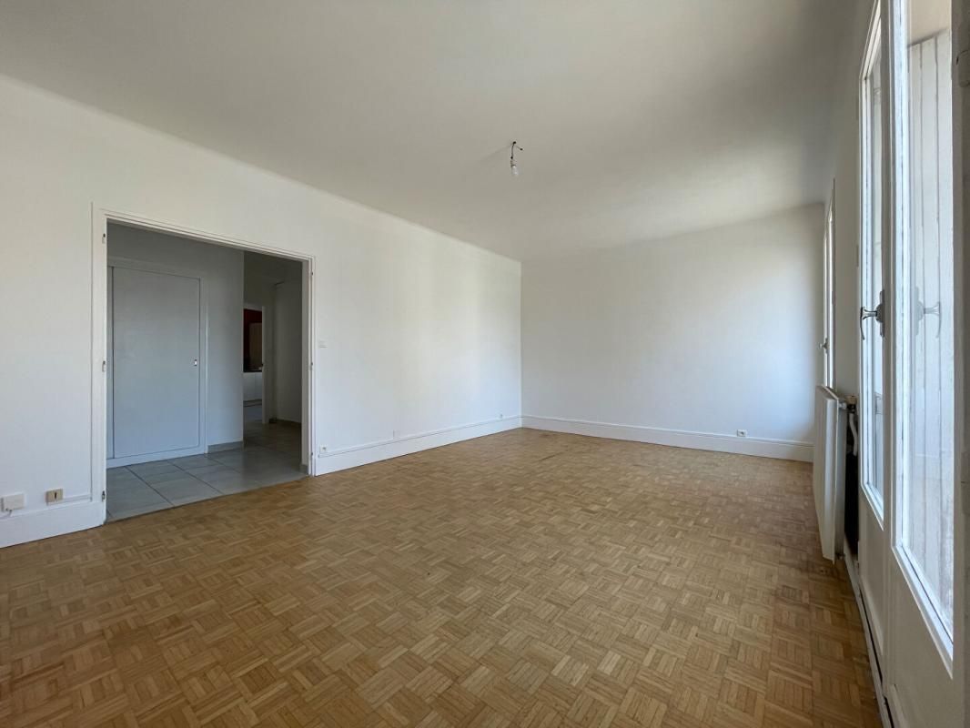 QUIMPER Appartement T3 lumineux et spacieux de presque 90 m2 - Centre-Ville Quimper 2