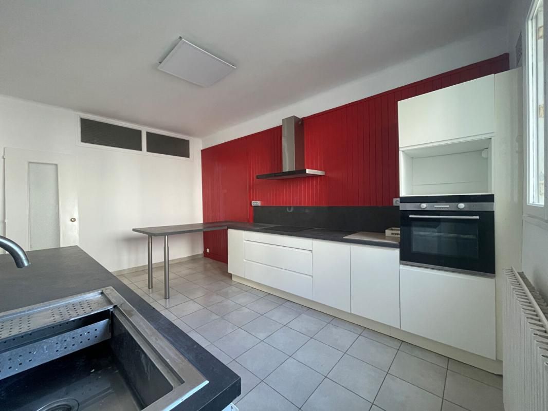 QUIMPER Appartement T3 lumineux et spacieux de presque 90 m2 - Centre-Ville Quimper 3