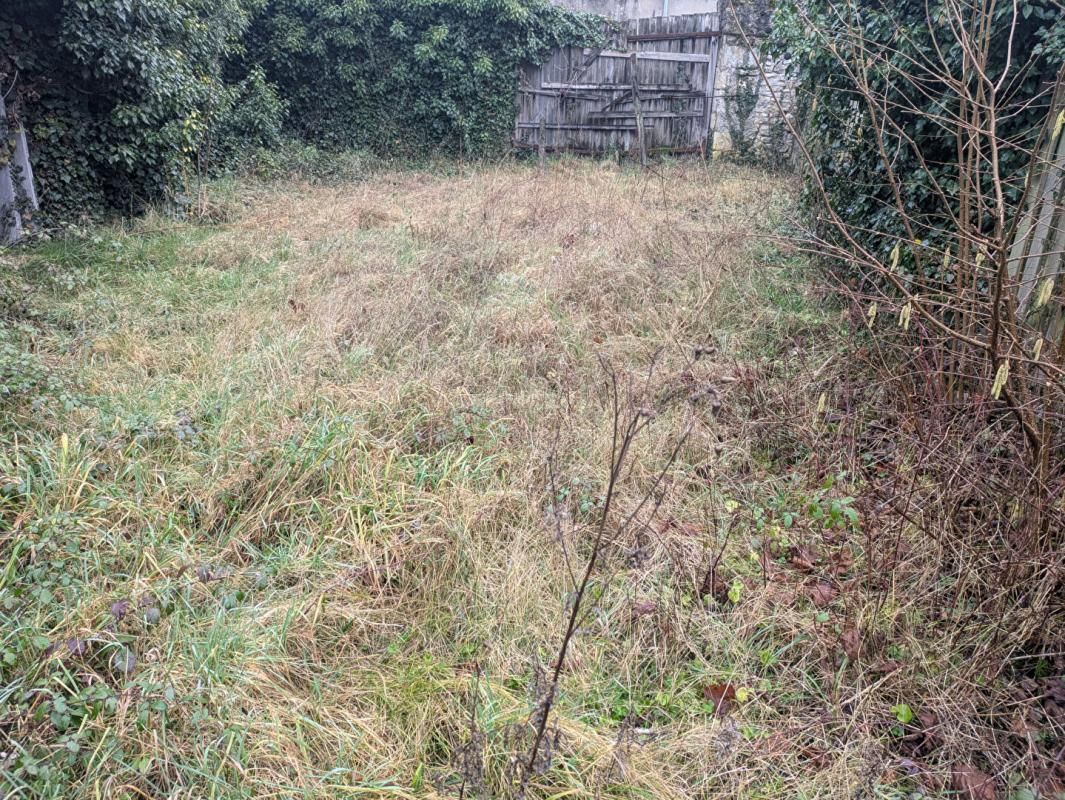 LA CHARITE-SUR-LOIRE Maison La Charité à rénover avec jardin et garage 3