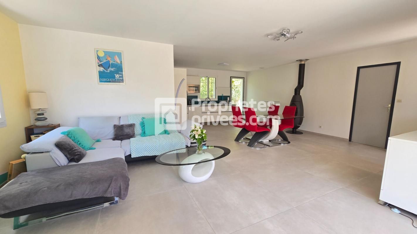 HYERES Maison 81 m² de Plain pied - Etat neuf - Hyères 3