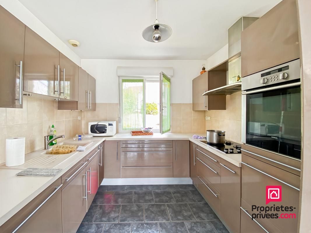 PRECY-SOUS-THIL Pavillon plain pied avec jardin et garage Précy Sous Thil 4