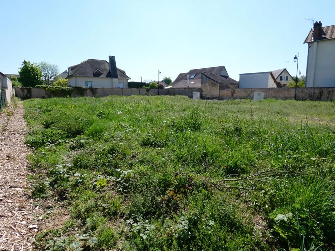 Terrain viabilisé OULINS
