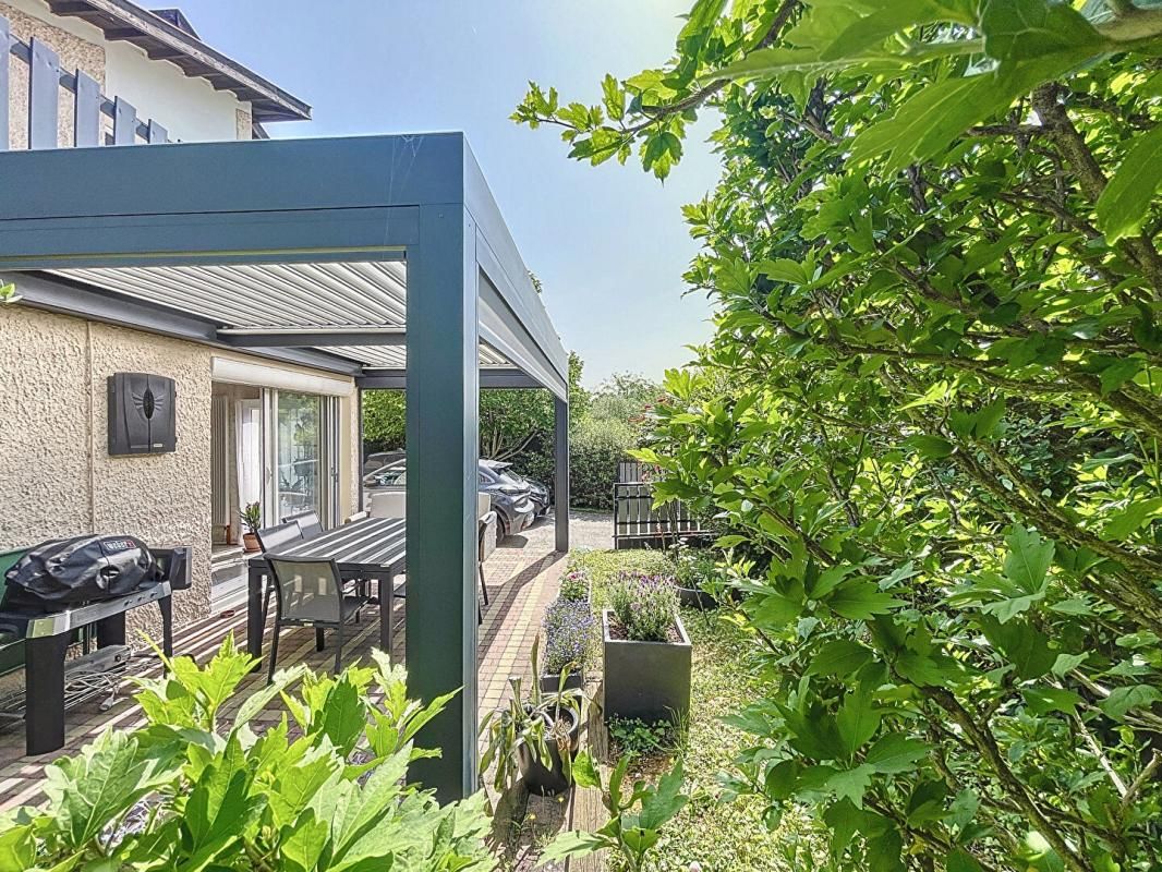 SOLAIZE Coup de coeur à Solaize ! Maison rénovée avec jardin, garage aménageable & potentiel d'extension 2