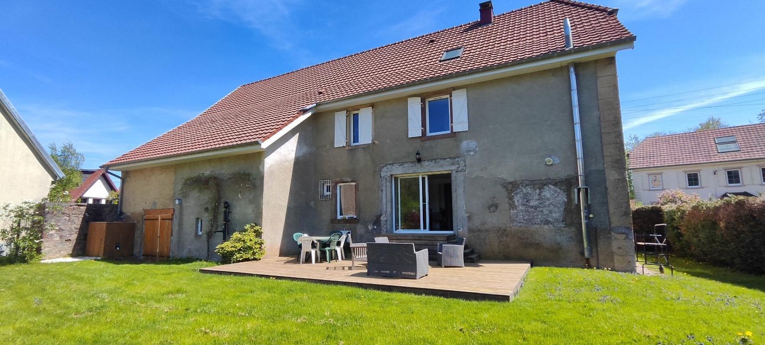 ROUGEMONT LE CHATEAU 90110 : Maison 8 pièces 6 Chambres