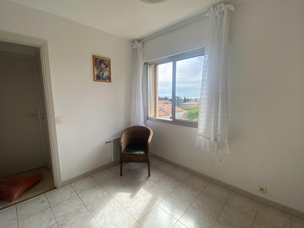 BANDOL Appartement Bandol 2 pièces avec vue mer et parking 4