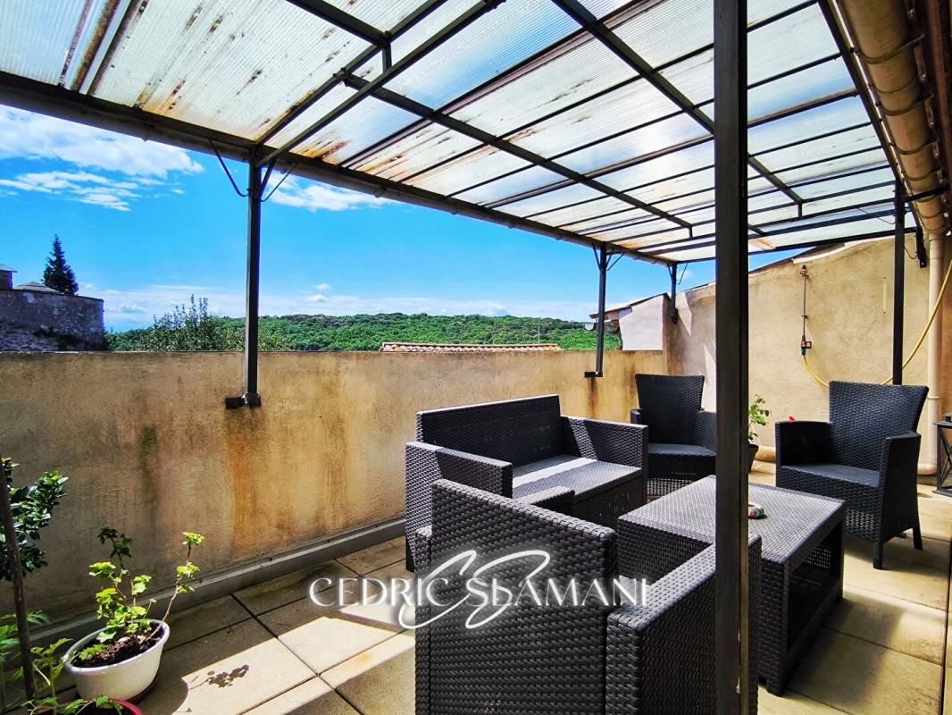 EN EXCLUSIVITE, MAISON 195M2, 4 CHAMBRE, SALON, 2 CUISINE, 2 WC, 1 SALLE DE BAIN, 1 SALLE D EAU