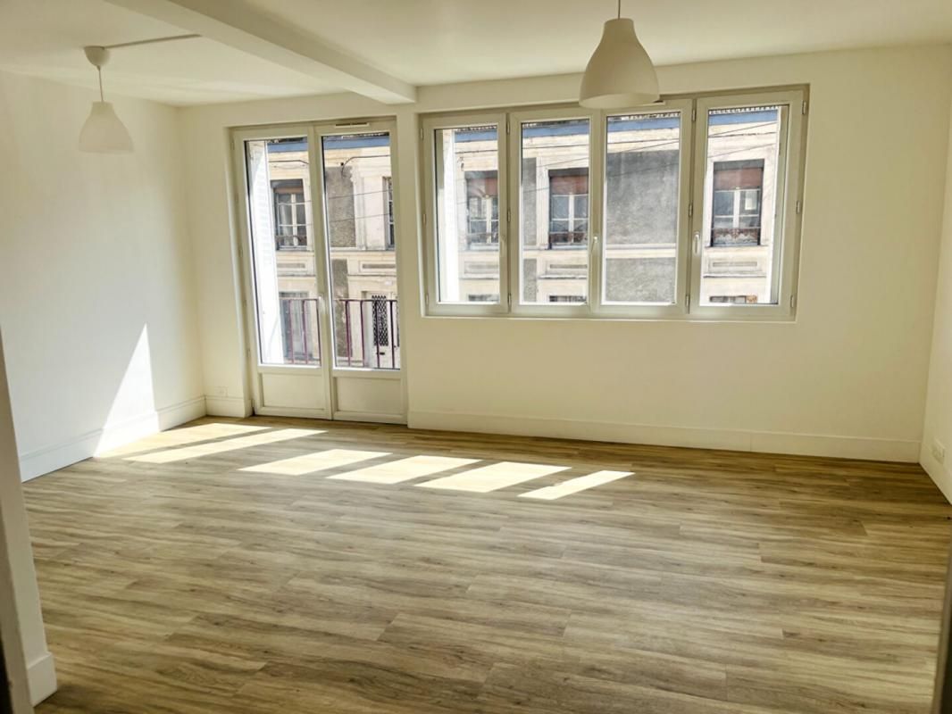 ROMILLY-SUR-SEINE Appartement Romilly Sur Seine 4 pièce(s) 80 m2 1