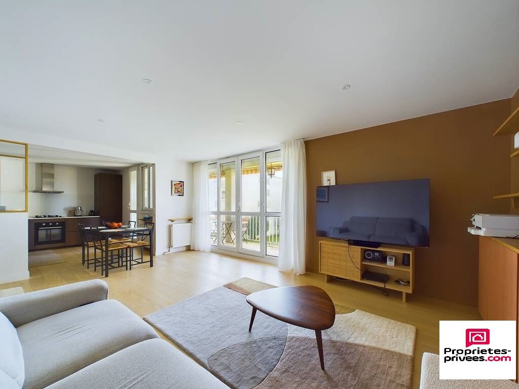 Appartement à Bordeaux Bouscat, de 95M2 avec terrasse/balcon de 17m2. Proche tram