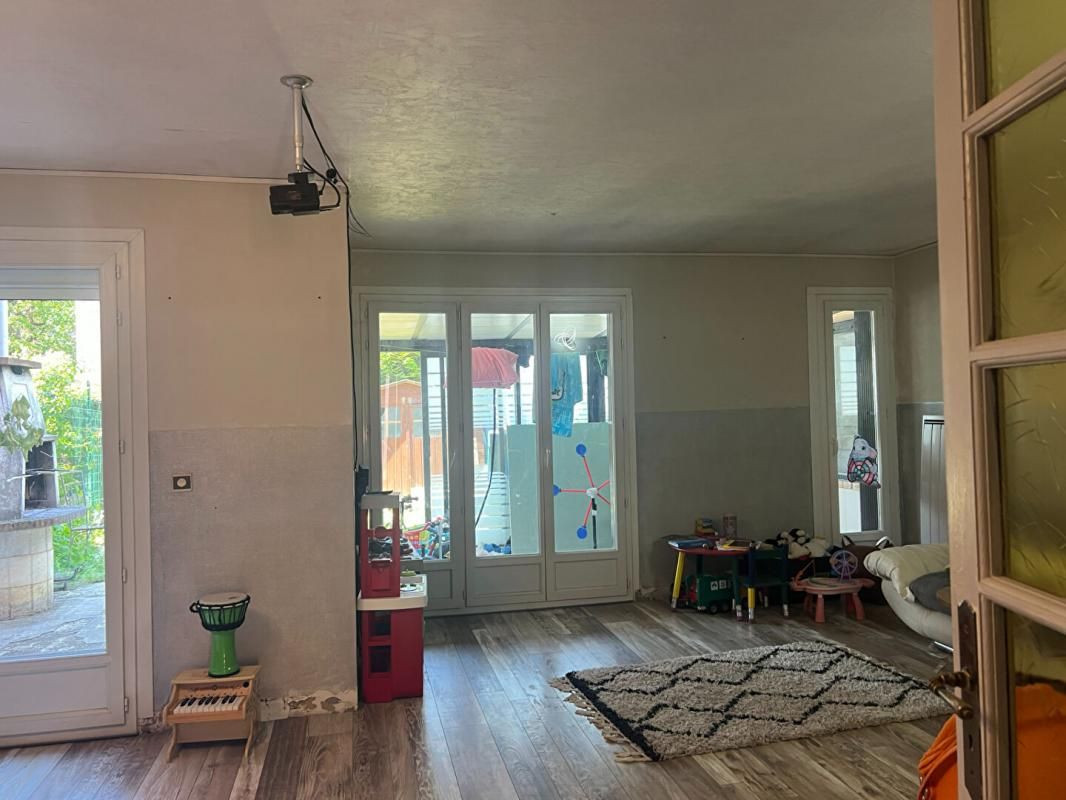 EVRY Maison Evry Courcouronnes 5 pièce(s) 85 m2 4