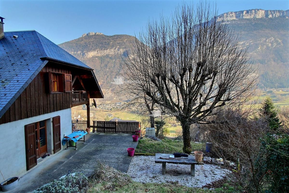 SAINT-THIBAUD-DE-COUZ Maison Saint Thibaud De Couz 6 pièce(s) 132 m2 1