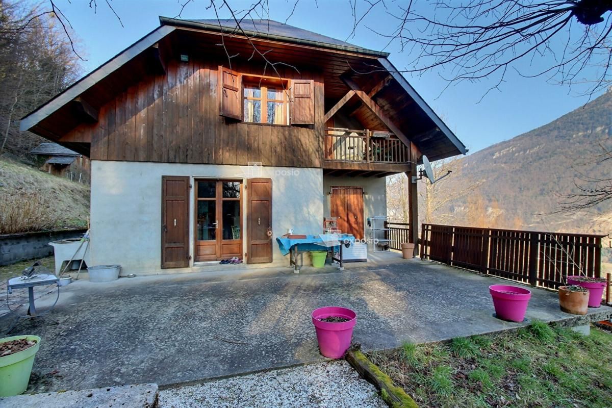 SAINT-THIBAUD-DE-COUZ Maison Saint Thibaud De Couz 6 pièce(s) 132 m2 2