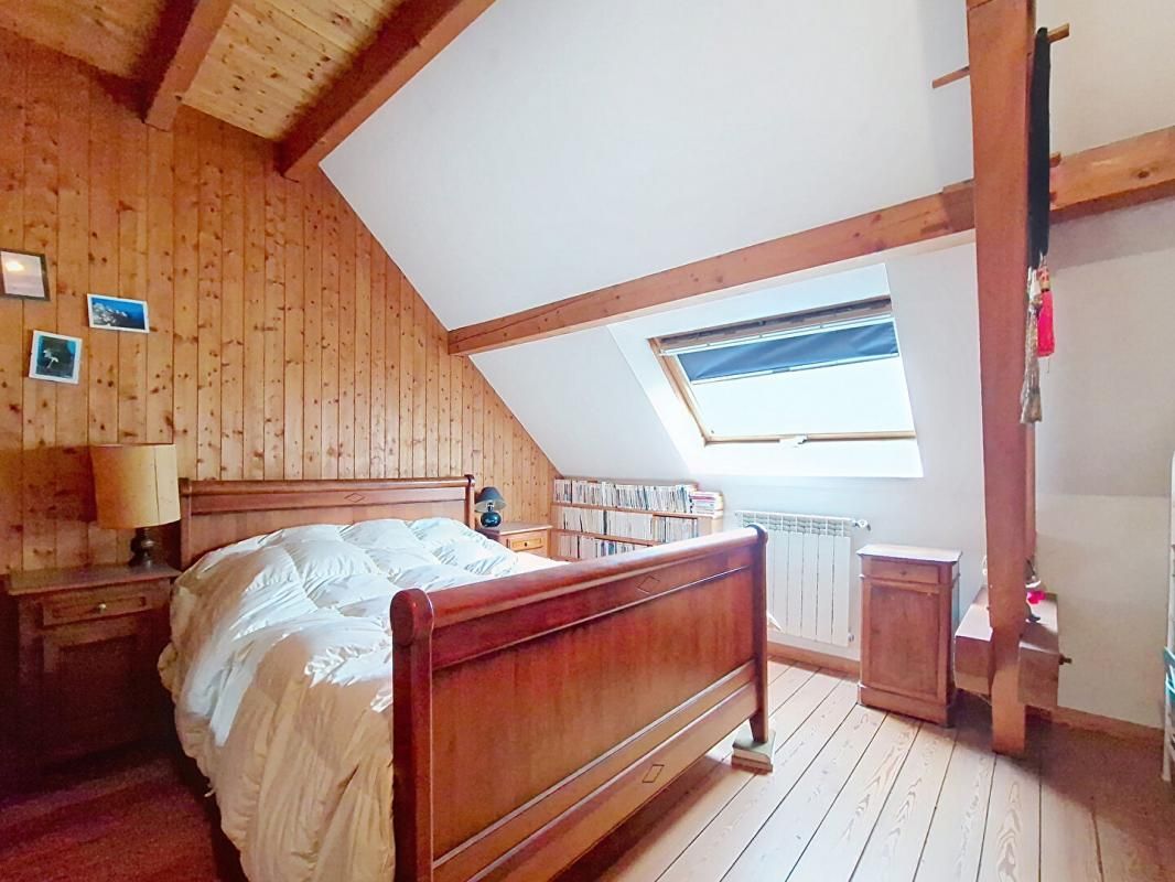 SAINT-THIBAUD-DE-COUZ Maison Saint Thibaud De Couz 6 pièce(s) 132 m2 4