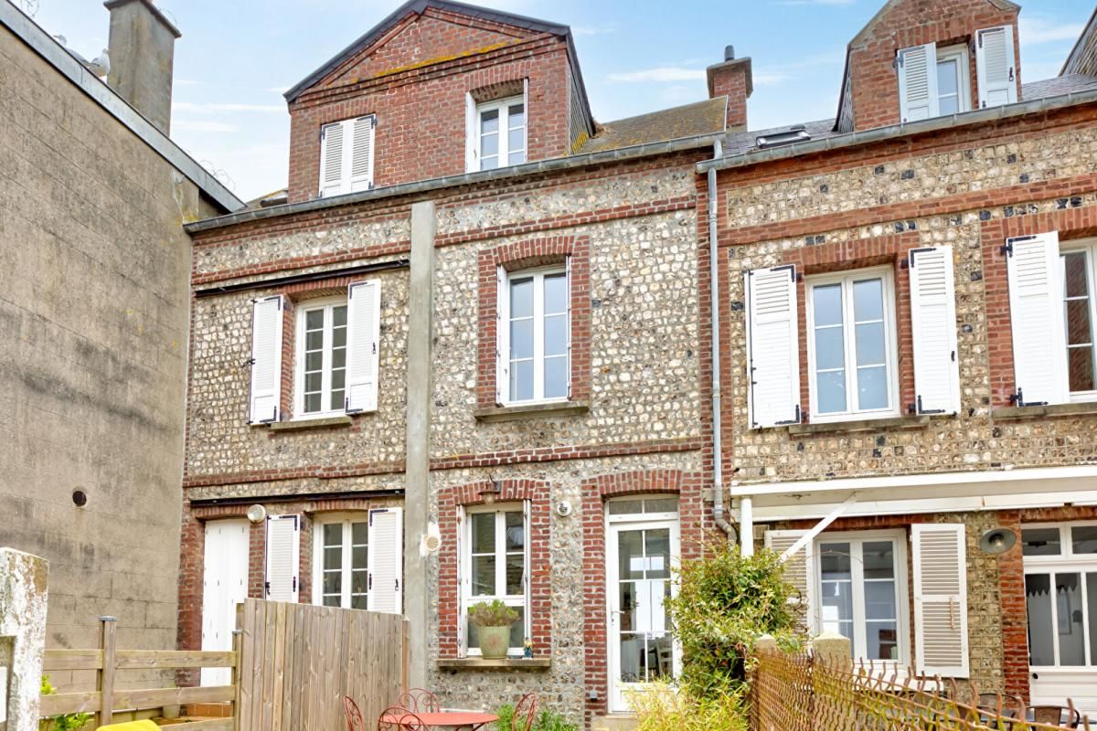 ETRETAT Maison de pêcheur, état irréprochable, vendue meublée et équipée 3