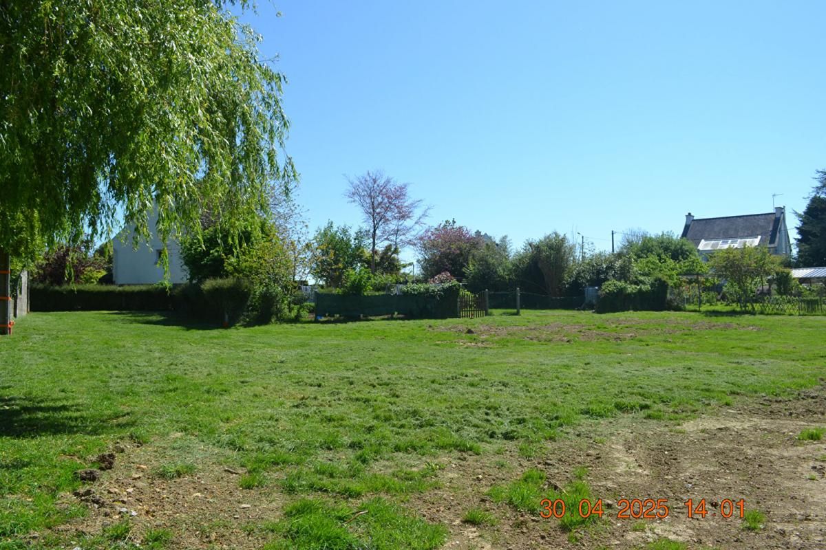 terrain constructible de 1200 m2