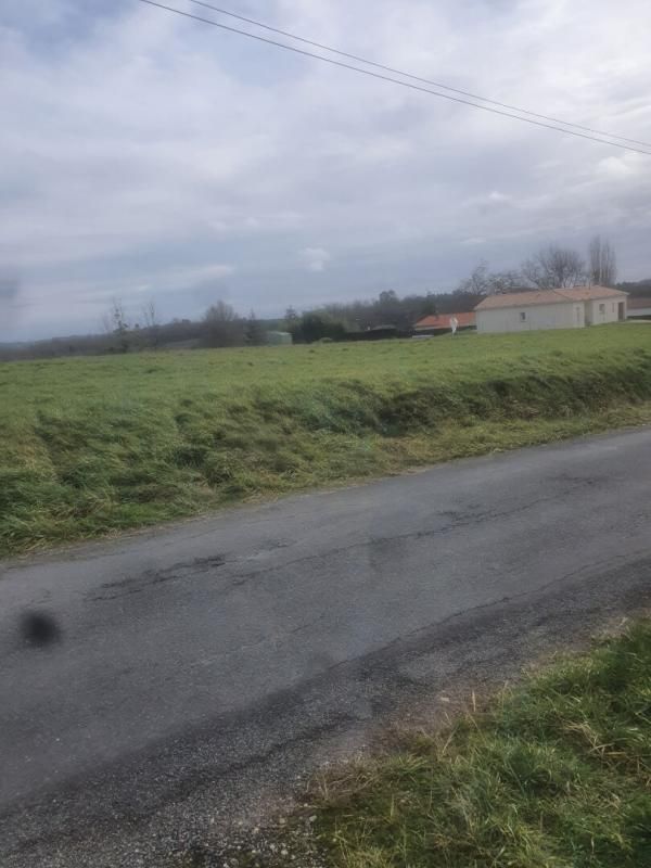 MONTGUYON Terrain 25569 m2 3