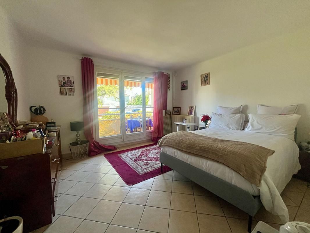MARSEILLE-14E-ARRONDISSEMENT Rez-de-jardin T2 55 m² 13014 vendu loué 4