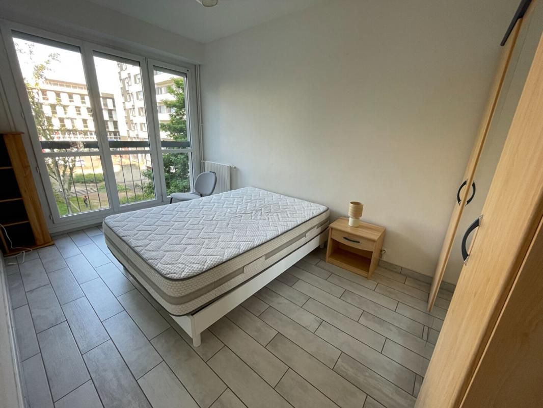 LE MANS Appartement Le Mans hyper centre 2 pièce(s) 45.15 m2 4