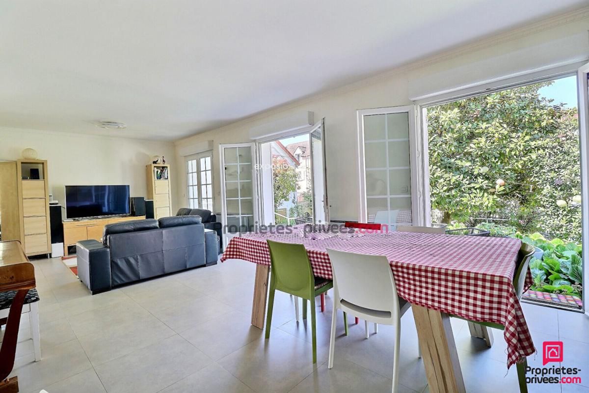 ATHIS-MONS Maison Familiale 7 Pièces - 156 m² au sol - Sous-sol total, Jardin et Garage - Centre-ville à pied 3