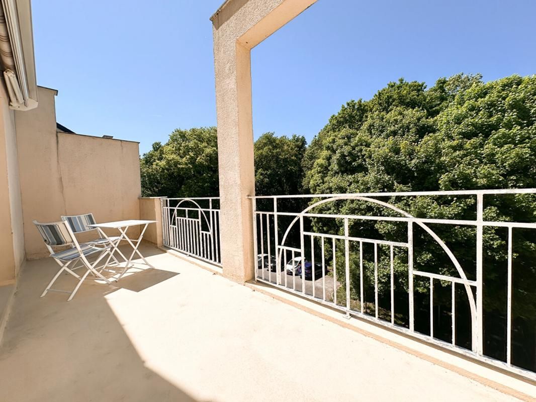 NANTES Bords de l'Erdre - DUPLEX 3 chambres + bureau