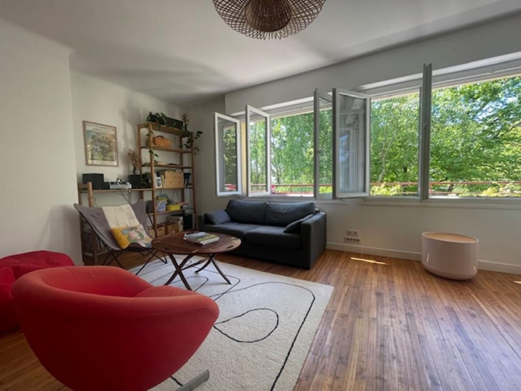 SAINT-NAZAIRE Appartement de charme avec studio indépendant, grand garage , parc boisé et cave 3