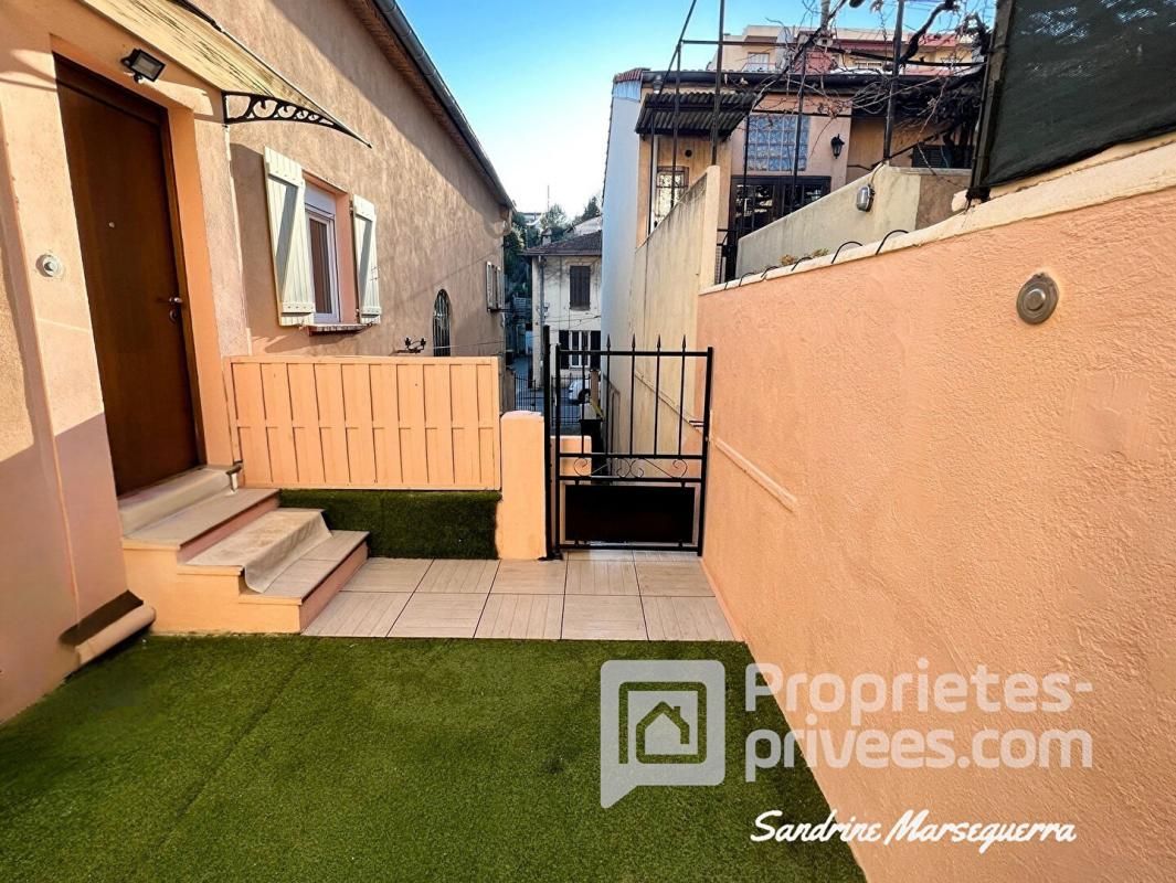 CAGNES-SUR-MER 2 Pièces en Duplex avec cour 2