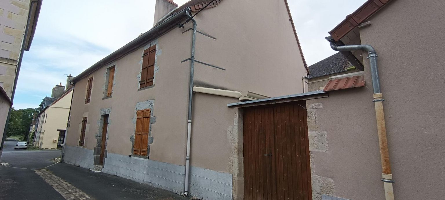 LE VEURDRE LE VEURDRE - MAISON DE BOURG 180 M2, STUDIO, TERRAIN + GARAGE 3