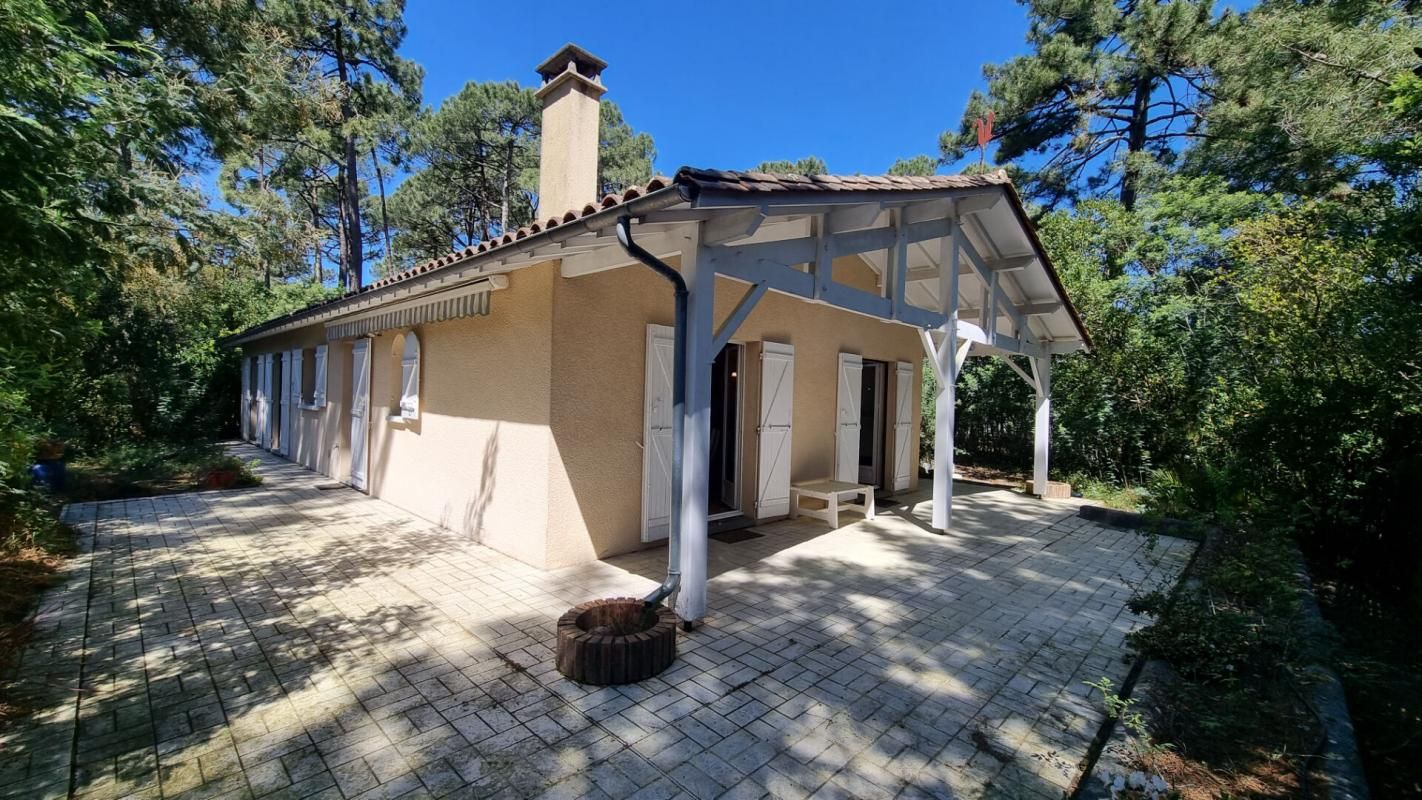 LEGE-CAP-FERRET MAISON FAMILIALE DANS LE VILLAGE DU CANON LÈGE-CAP FERRET 1