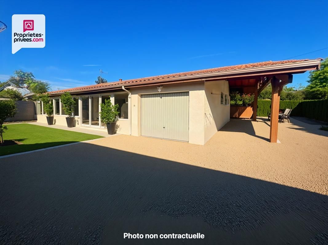 Maison de plain-pied, 3 chambres, garage et jardin