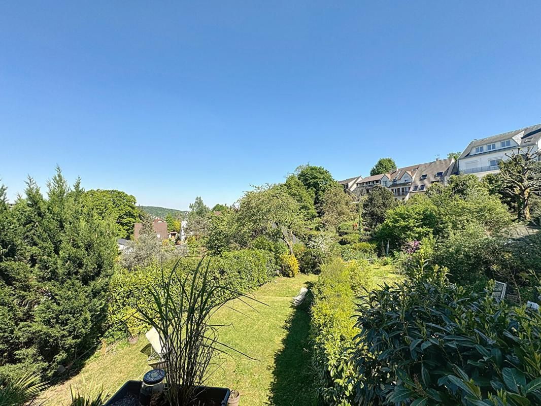IGNY RARE à Igny ! Maison Spacieuse avec Jardin, Calme et Vue Dégagée ! 2