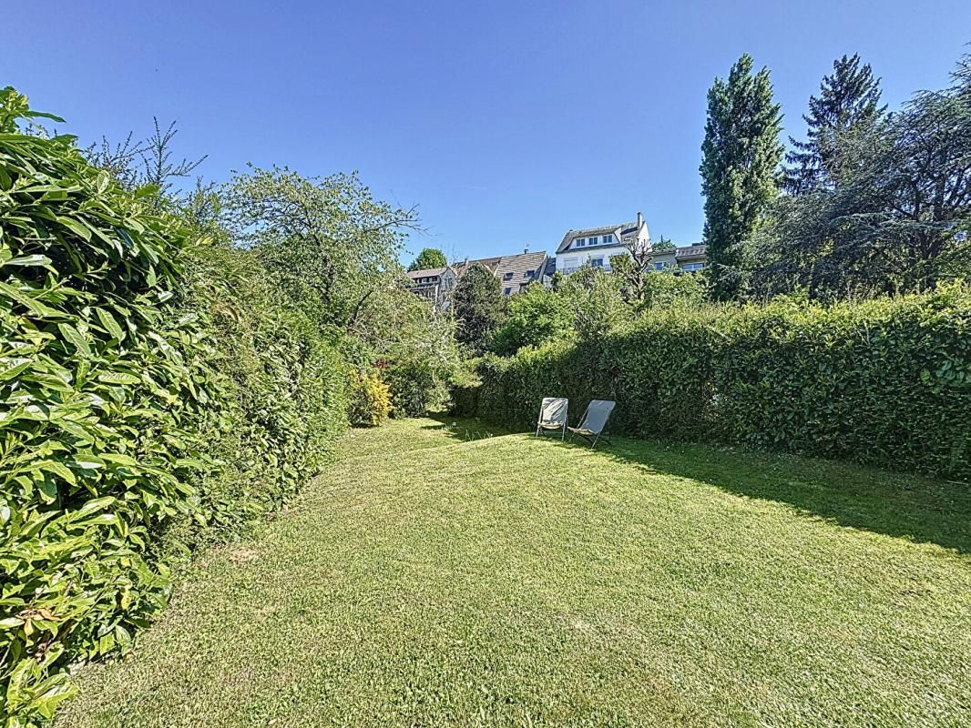 IGNY RARE à Igny ! Maison Spacieuse avec Jardin, Calme et Vue Dégagée ! 3