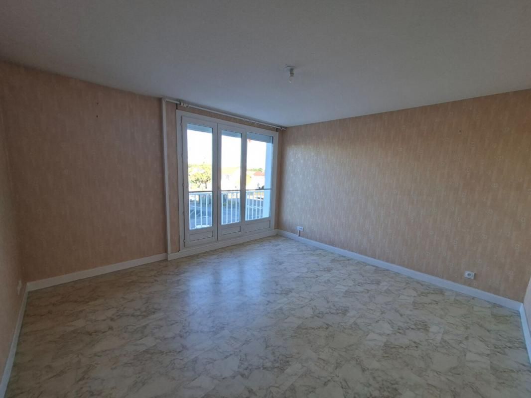 Appartement Rezé 3 P. 61,76 M² . 2 Chs . Cave
