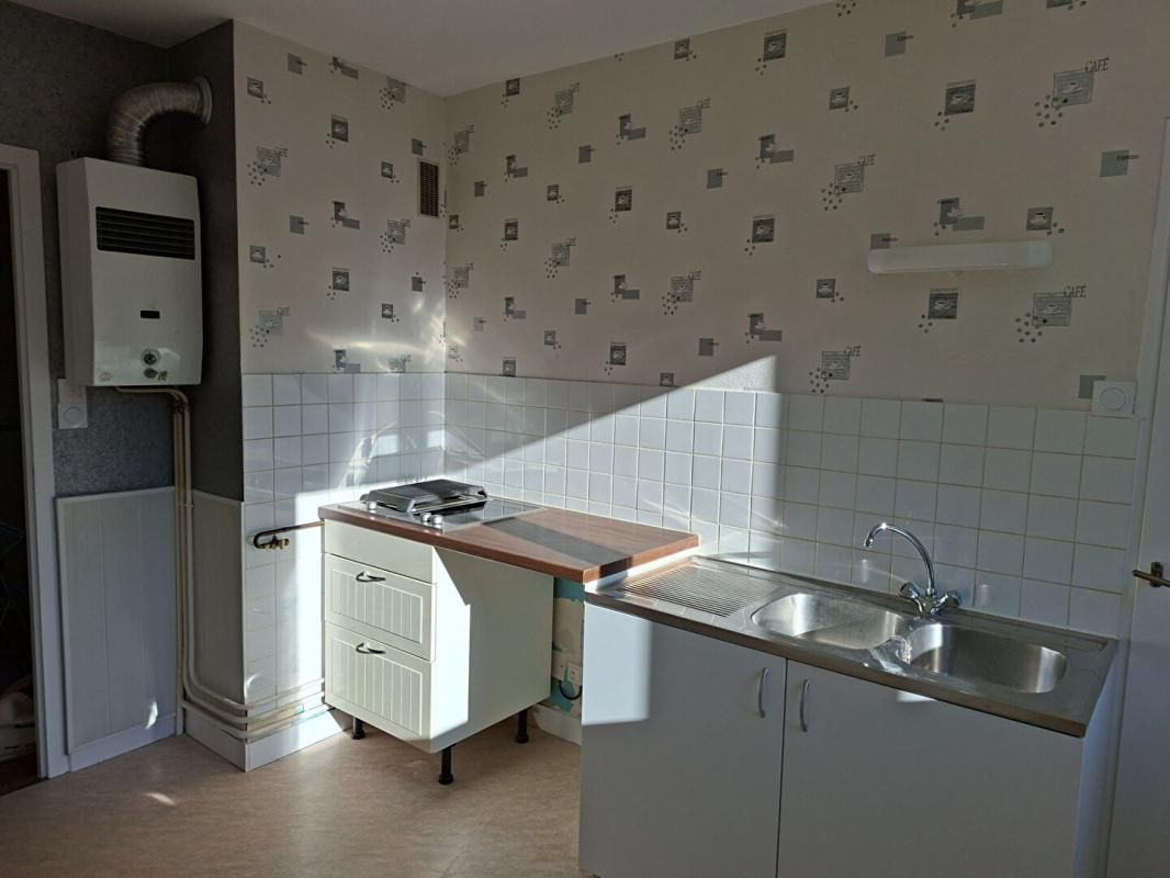 REZE Appartement Rezé 3 P. 61,76 M² . 2 Chs . Cave 4