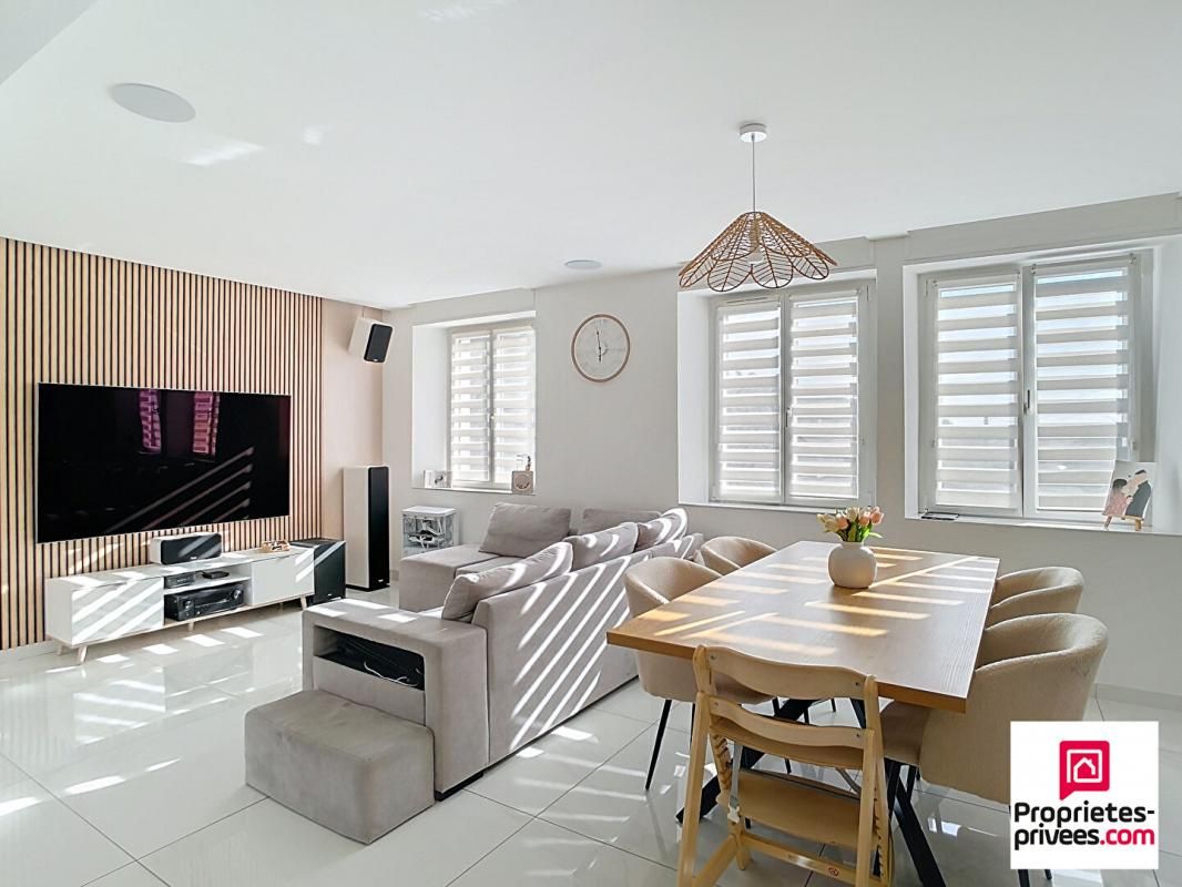 Charmante maison rénovée à Étouvans - 25260