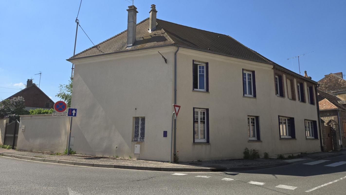 HOUDAN Maison secteur Houdan 6 pièce(s) 160 m2 1