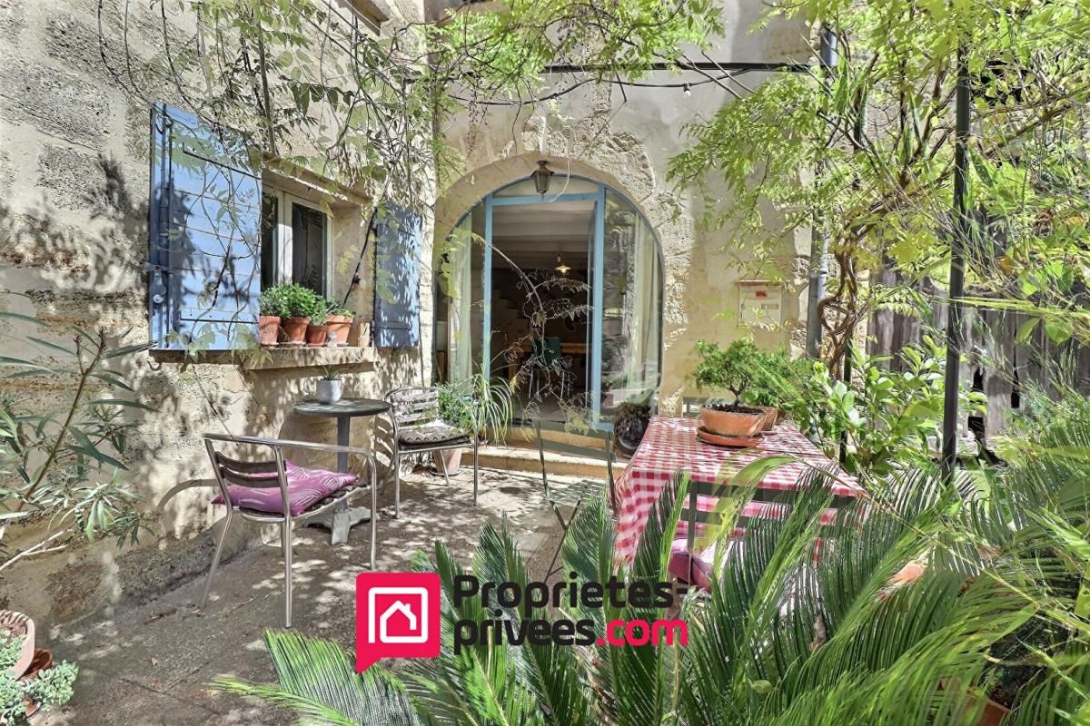 UZES Proche UZES, maison ancienne restaurée 1
