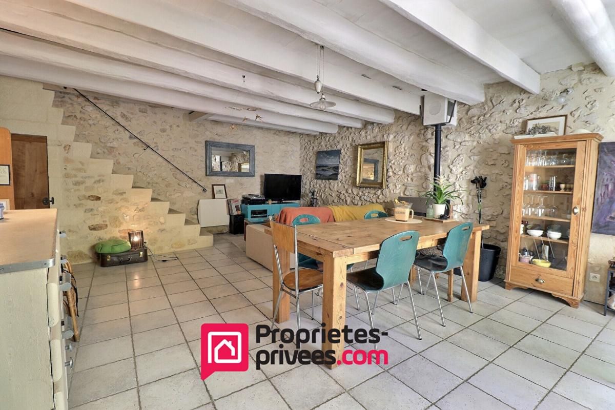 UZES Proche UZES, maison ancienne restaurée 2