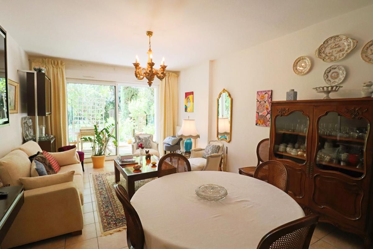 VILLENEUVE-LES-AVIGNON Appartement Villeneuve Les Avignon 2 pièce(s) 55 m2 4