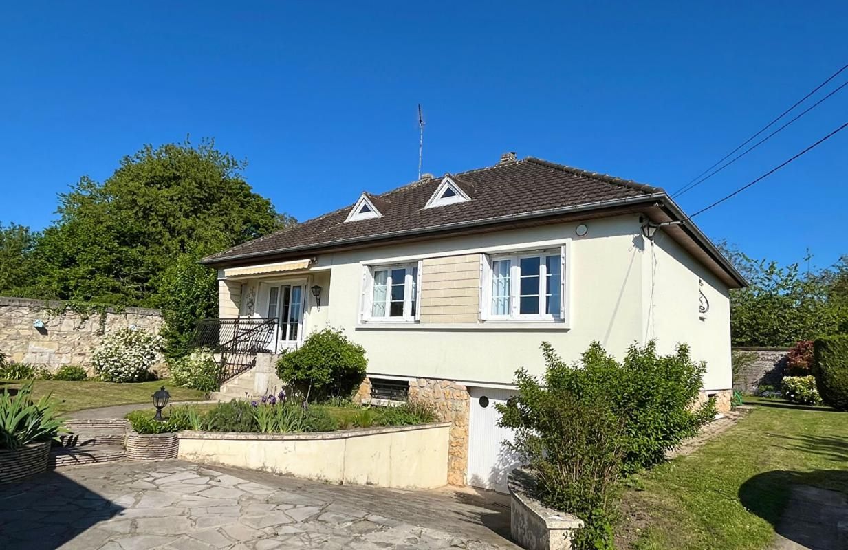 Maison à Noyon 5 pièce(s) 109 m2 + terrain surface 753 m²