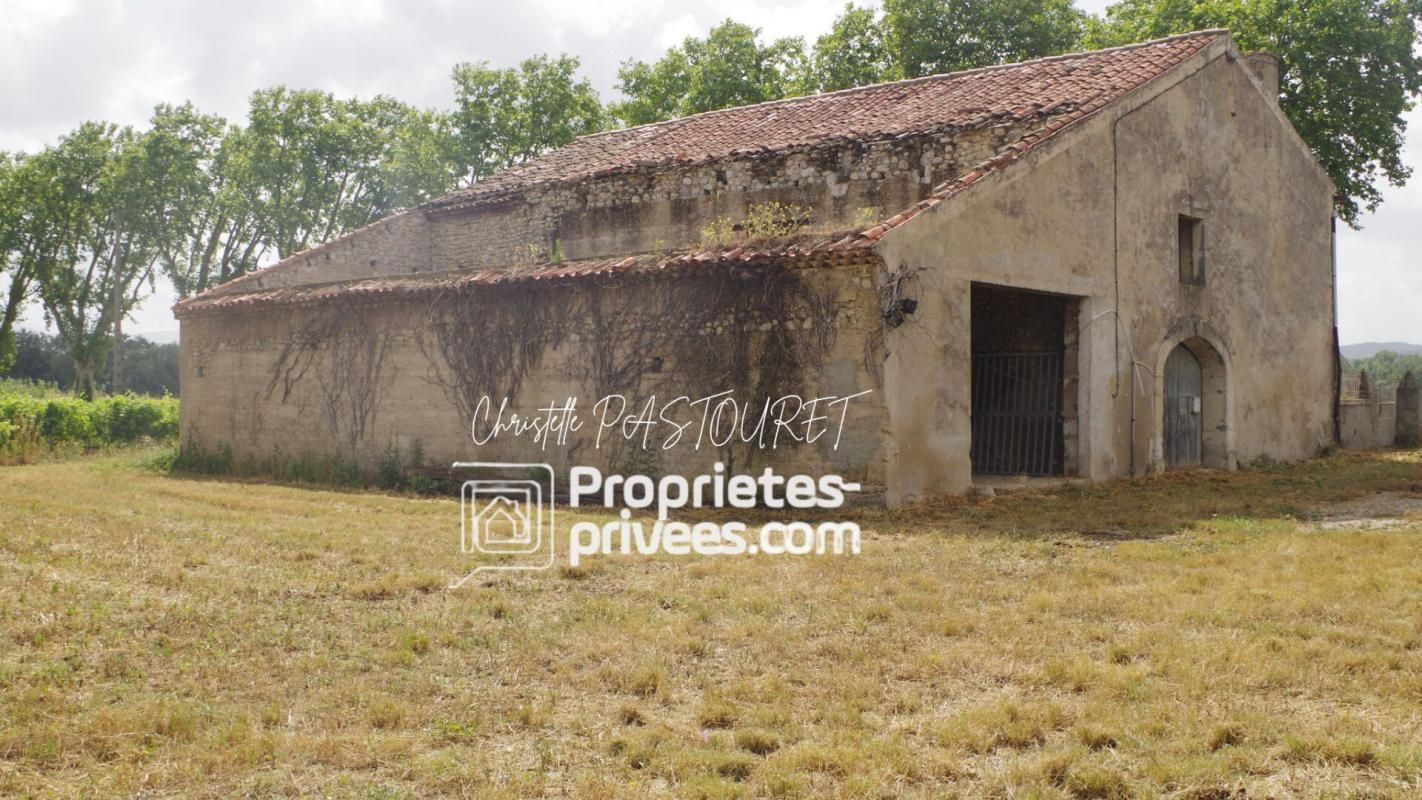 SAINT-MAURICE-SUR-EYGUES Ancienne ferme viticole 2
