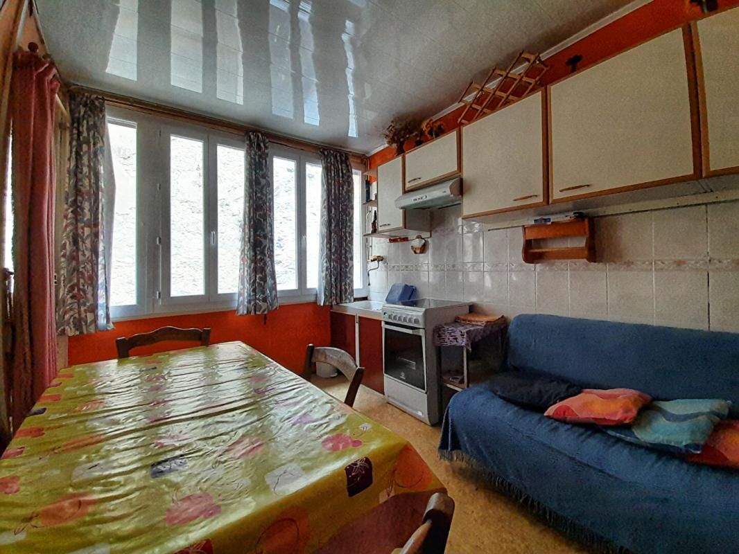 EAUX-BONNES Appartement 3 pièces de 45m2 2