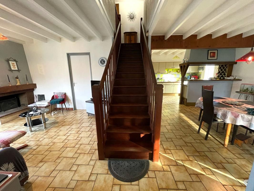 ETABLES-SUR-MER Maison Binic Etables Sur Mer 5 pièce(s) 108 m2 4