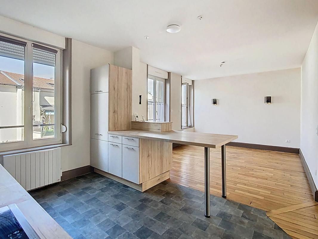 Appartement Nancy 3 pièce(s) 58.50 m2, avec grenier et cave