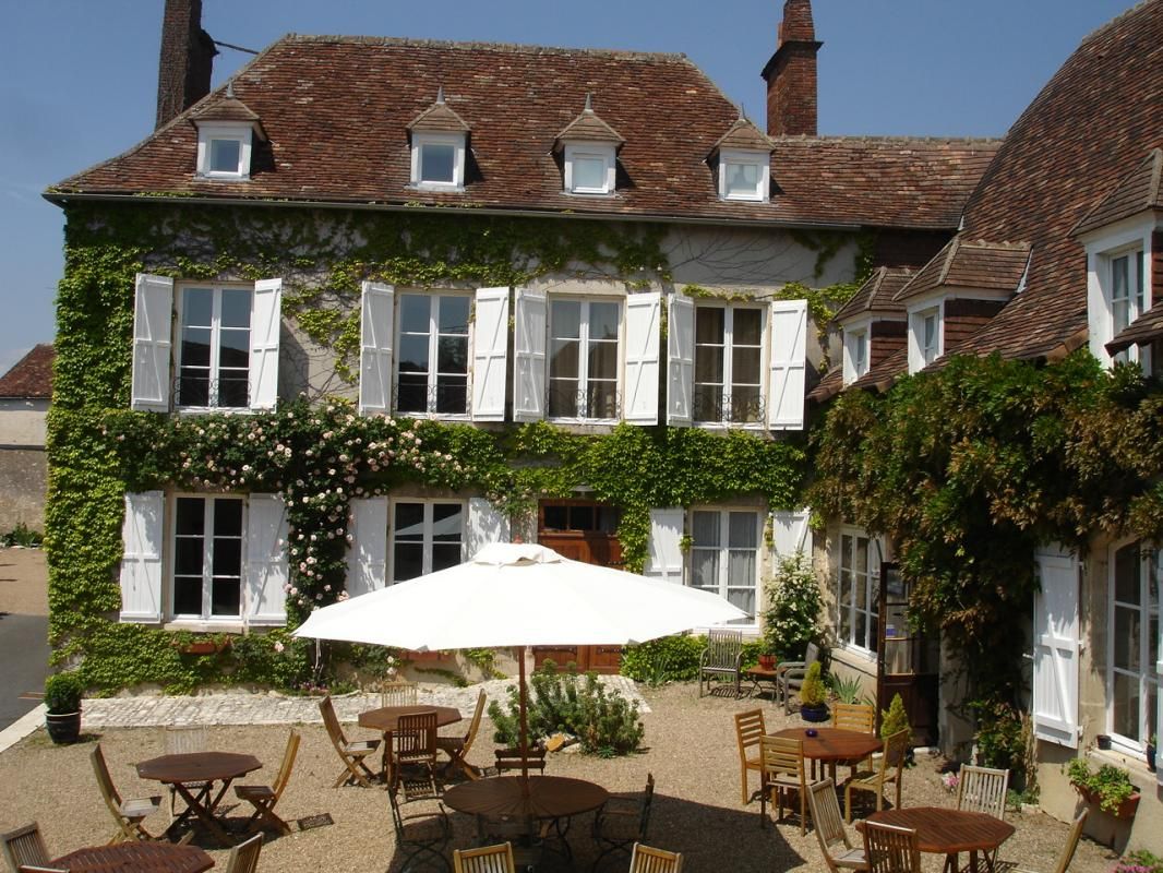 LA ROCHE-POSAY Domaine d'exception en vente Angles sur L'Anglin (86) 2