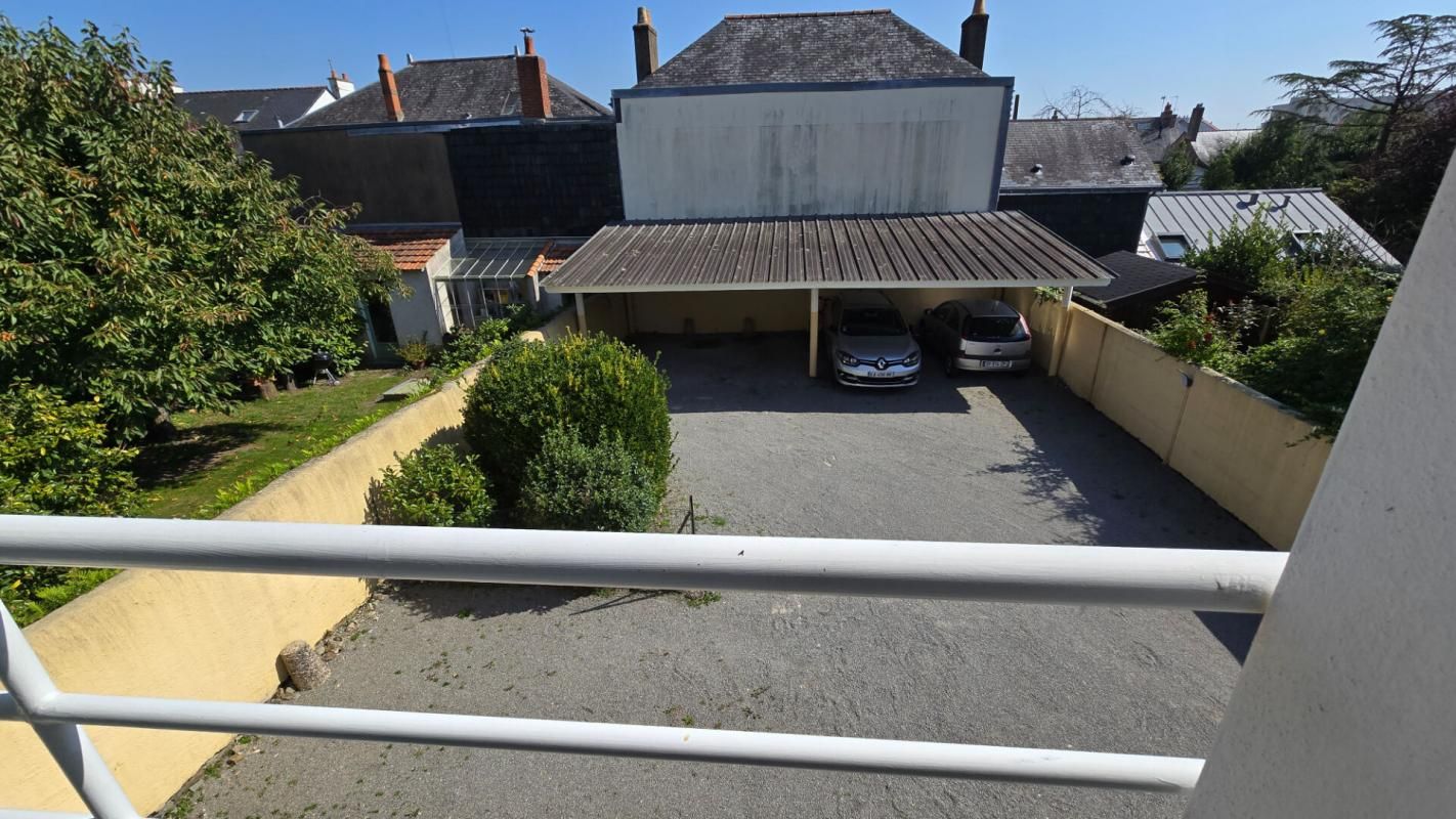NANTES NANTES TOUTES AIDES: immeuble de rapport 5 appartements 2