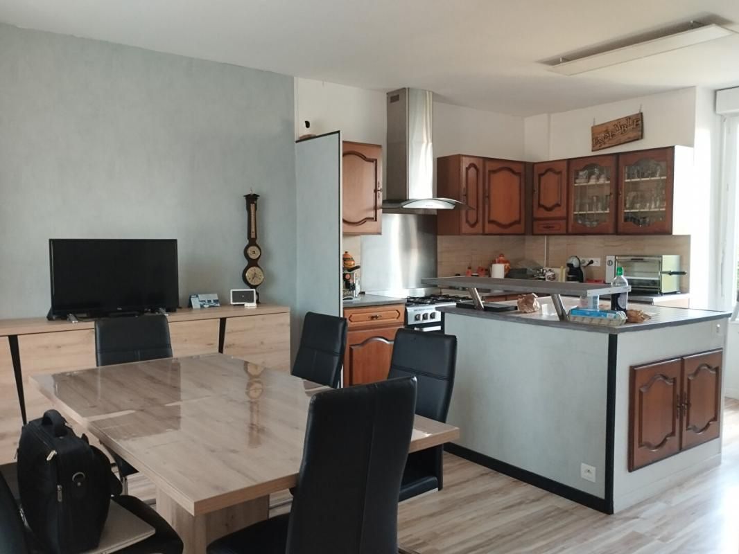 ROSTRENEN Maison 173 M3 4 chambres 3