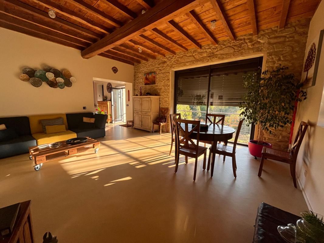 VAUGNERAY MAISON - VAUGNERAY -125 M2 1