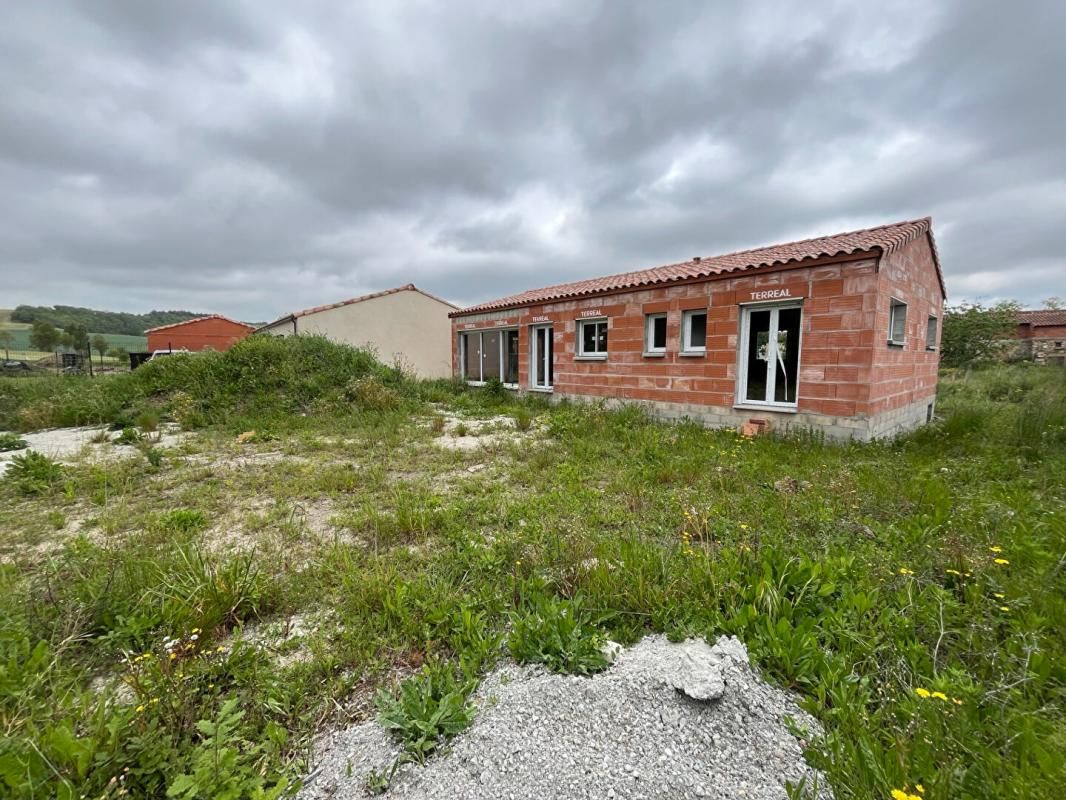 LA CASSAIGNE Maison La Cassaigne 104 m2 2