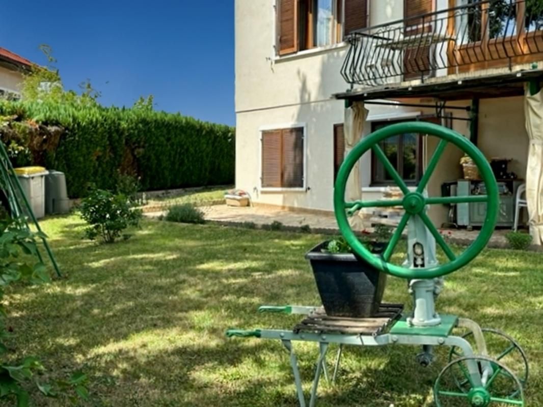 Valserhône, Maison traditionnelle A soisir