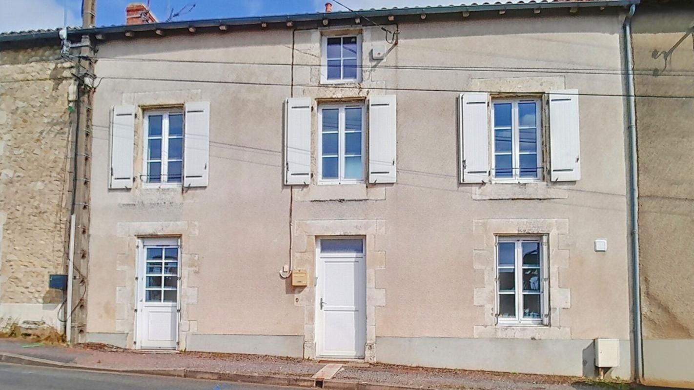 CHAUVIGNY Maison Chauvigny 4 pièce(s) 95 m2 2