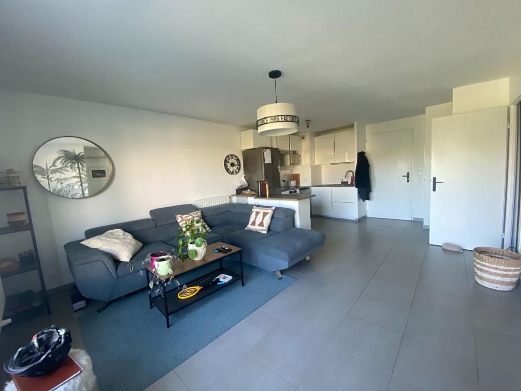 BORDEAUX Appartement Bordeaux 3 pièce(s) 62.51 m2 2